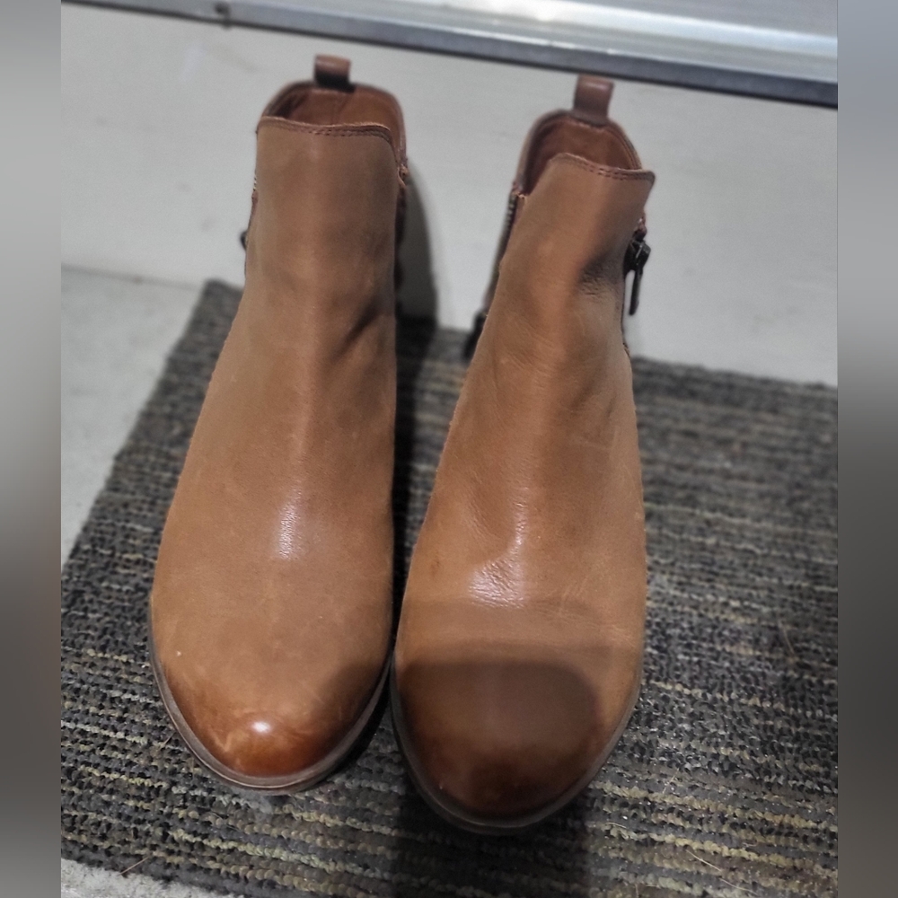 Lucky Brand Boots 8